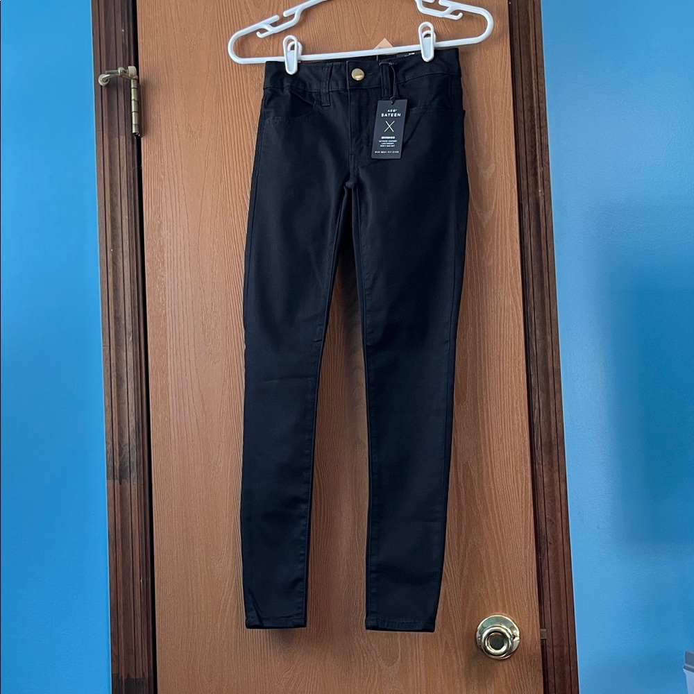 AE Black Jeggings NWT